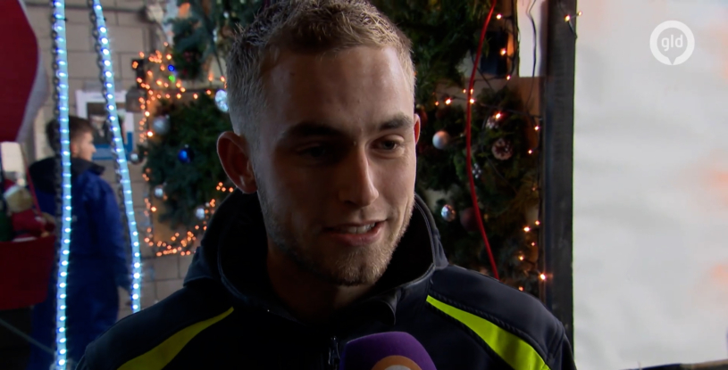 Truckers Lichtjesparade： Johan en collega's bouwden wekenlang.00_01_09_15.Still003